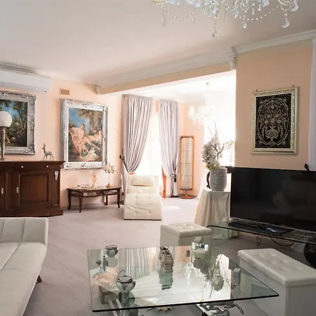 Villa Blondie Con Piscina A