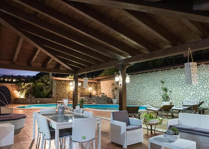 Blondie Con Piscina A * Castellammare del Golfo