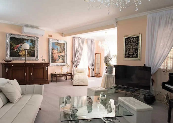 Villa Blondie Con Piscina A